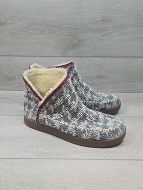 Sanuk Women Ankle Knit Sweater Flats Boots Shoes Insulated Lined Sz 8.5